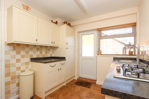 2 bedroom semi-detached bungalow for sale, Plumtree Avenue, Wellingborough NN8