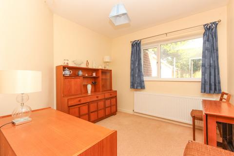 2 bedroom semi-detached bungalow for sale, Plumtree Avenue, Wellingborough NN8