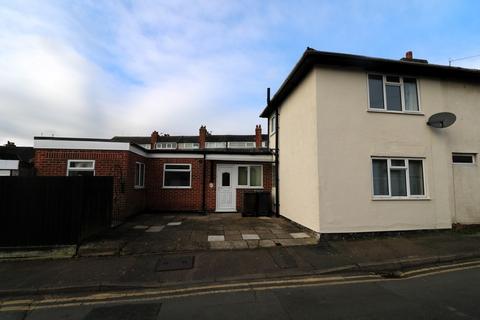 2 bedroom semi-detached house to rent, Doctors Lane, Melton Mowbray