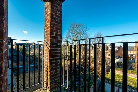 1 bedroom apartment for sale, Mount View Road, Stroud Green N4