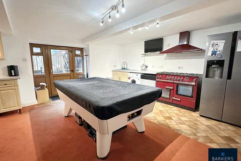 undefined, Grove Square, Gomersal, Cleckheaton