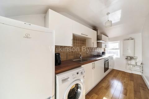 Studio for sale, Marlborough Road, Bowes Park N22