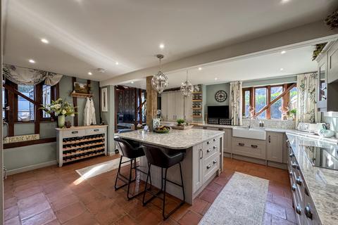 5 bedroom barn conversion for sale, Newmans Green CO10 0AB