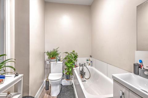 52 Pendle Road, London, SW16 6RU