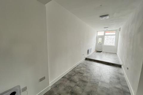 2 bedroom ground floor flat to rent, Llwynypia Road, Tonypandy,