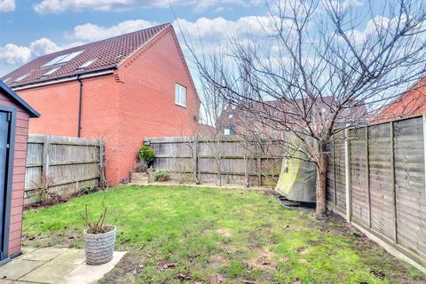 2 bedroom semi-detached house for sale, Daffodil Close, Cringleford NR4