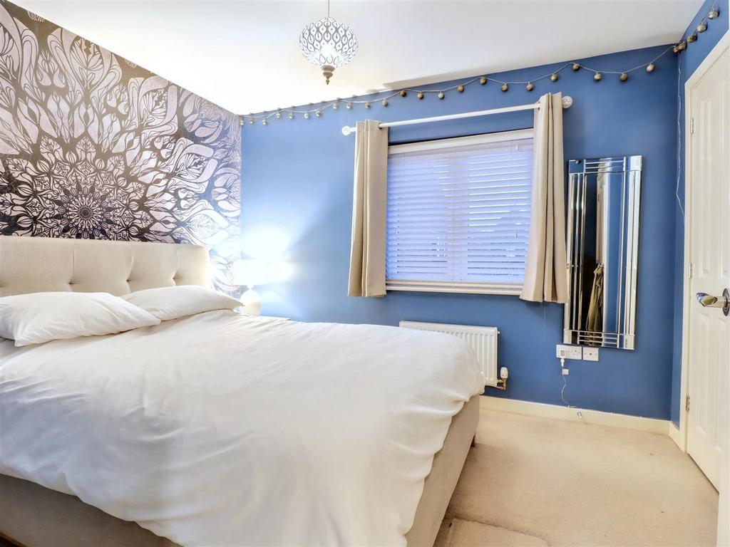Principal bedroom