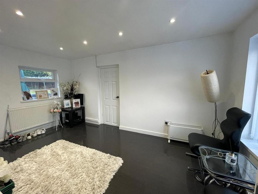 37 oxendon way edit.jpeg