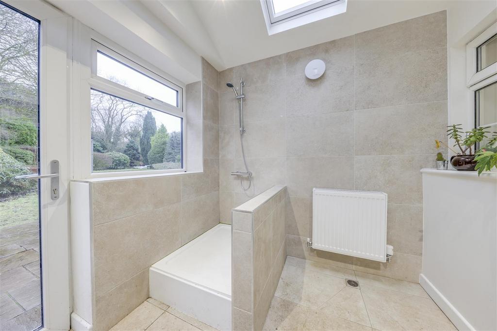 Dog Shower Room