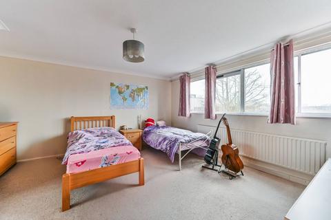 2 bedroom flat to rent, Homefield Park, Sutton, SM1