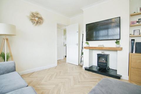 3 Ashby Crescent, Leeds, LS13 3AE
