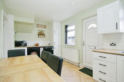3 Ashby Crescent, Leeds, LS13 3AE