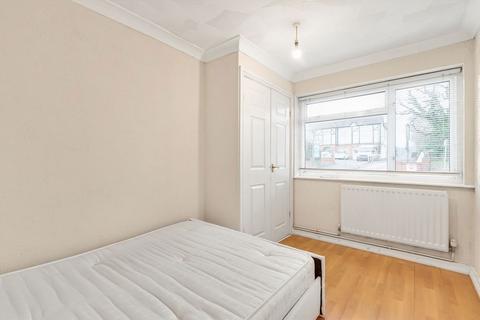 2 bedroom flat to rent, Malden Road, New Malden KT3