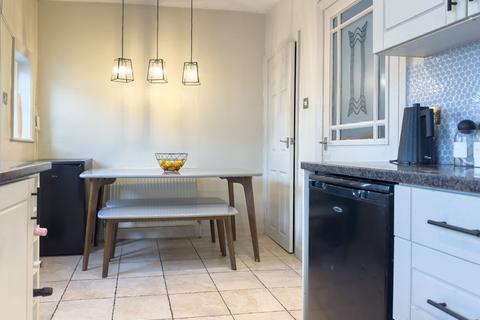 3 bedroom terraced house for sale, Well Grove, Hove Edge, HD6 2LT