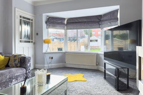 3 bedroom terraced house for sale, Well Grove, Hove Edge, HD6 2LT