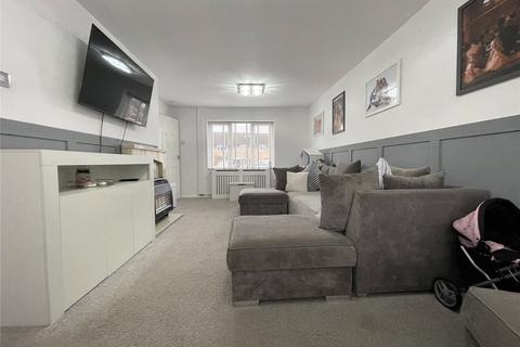 3 bedroom end of terrace house for sale, Canterbury Road, Kidderminster, Worcestershire, DY11