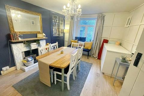15 Cornwall Street, Bere Alston, Yelverton, PL20 7BE
