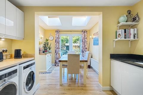 32 Chalfont Close, Cambridge, CB1 9NA