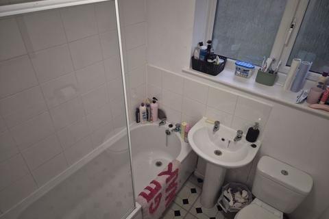 3 Sycamore Close, Leeds, LS6 2HE