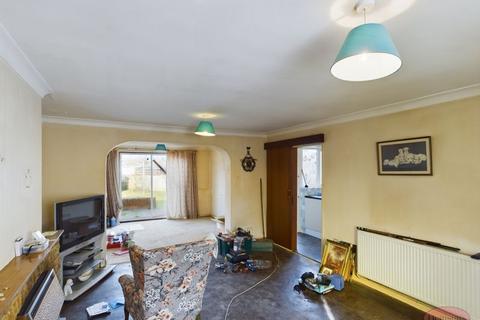 3 bedroom terraced house for sale, Tensing Road, Christchurch