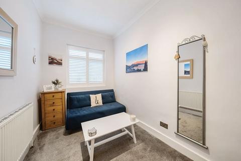 21 Welbeck Road, Barnet, EN4 8RY