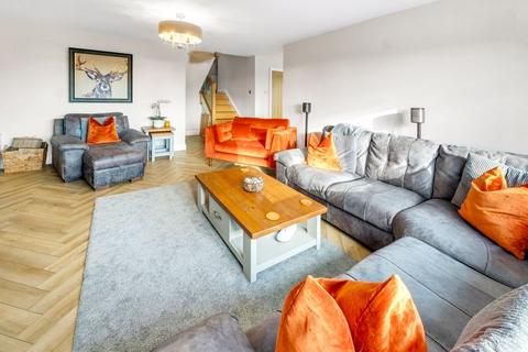 20 Wentworth Drive, Lichfield, WS14 9HN