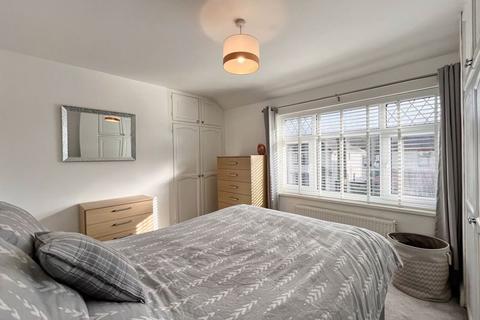 47 Underwood Road, Cadoxton, Neath, SA10 8BY