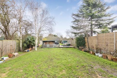 2 bedroom bungalow for sale, North Cray Road, Sidcup