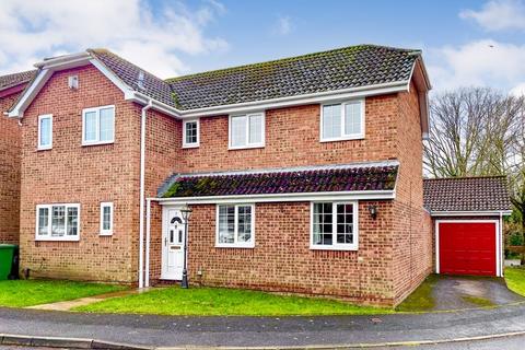 4 bedroom detached house for sale, Gullycroft Mead, Hedge End, SO30