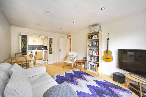 1 bedroom flat to rent, Upper Richmond Road, East Putney, London, SW15