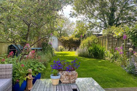 69 Moorend Crescent, Cheltenham, GL53 0EW
