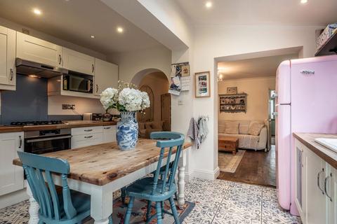 69 Moorend Crescent, Cheltenham, GL53 0EW