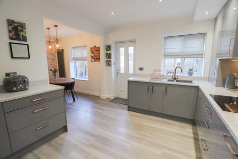 3 bedroom barn conversion for sale, Slyne, Lancaster LA2