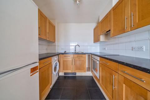 2 bedroom apartment for sale, Fishguard Way, Galleons Lock, E16