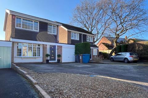 3 bedroom detached house for sale, Hamps Close, Burntwood, WS7 9JU