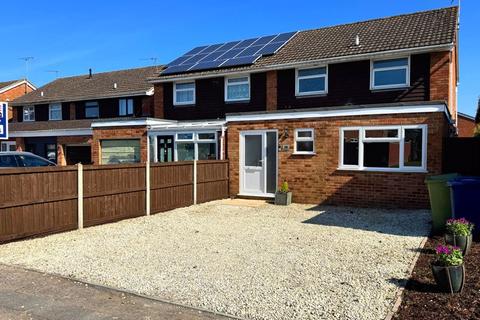 3 bedroom semi-detached house for sale, Castle Hill Drive, Gloucester