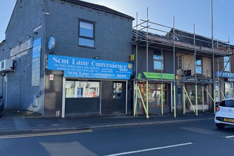 Shop to rent, Scot Lane, Wigan