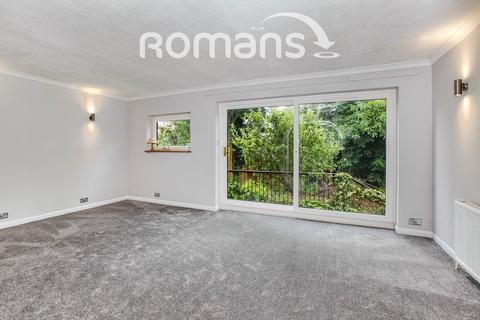 3 bedroom bungalow to rent, Ranelagh Crescent, Ascot, SL5