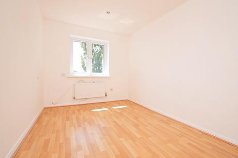 3 bedroom end of terrace house to rent, Clonakilty Way, Pontprennau, Cardiff