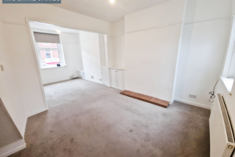 2 bedroom terraced house to rent, Florentia Street, Caerdydd, CF24