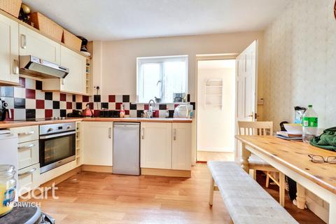 3 bedroom semi-detached house for sale, Primrose Crescent, Norwich