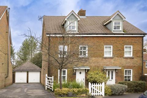 4 bedroom semi-detached house for sale, Martins Gardens, Crowborough