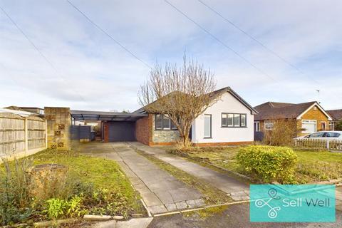 3 bedroom detached bungalow for sale, Chiltern Close, Manchester M28