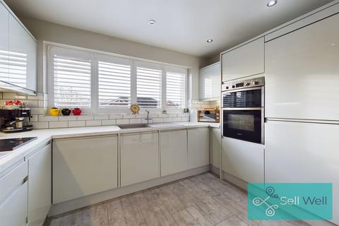 1 Chiltern Close, Worsley, Manchester, M28 7FS