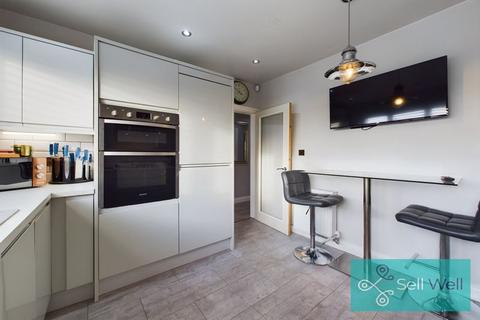 1 Chiltern Close, Worsley, Manchester, M28 7FS