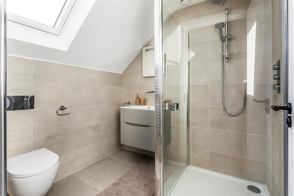 106-Barnett-Wood-Lane-13.jpg