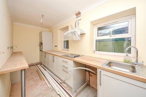 6 bedroom terraced house for sale, Bodhyfryd Road, Llandudno, Conwy, LL30