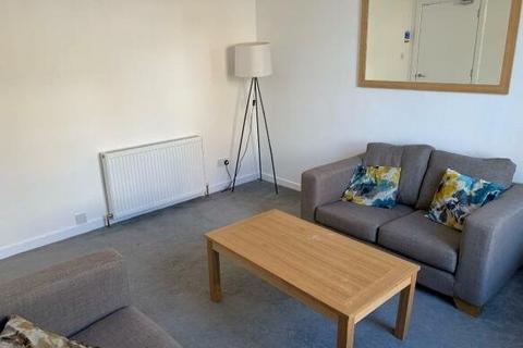 2 bedroom flat to rent, Bruce Street, Stirling, Stirlingshire, FK8