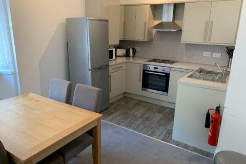 2 bedroom flat to rent, Bruce Street, Stirling, Stirlingshire, FK8