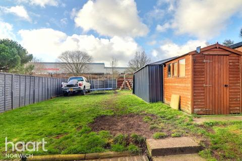 3 bedroom semi-detached house for sale, Coleburn Road, Norwich